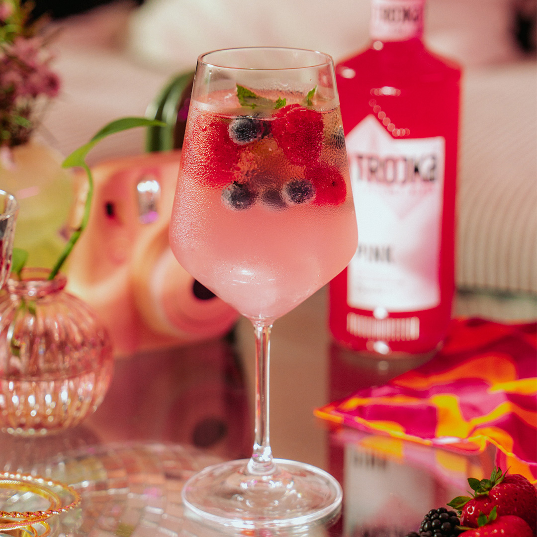 trojka-rezepte-aperitivo_Pink-Spritz