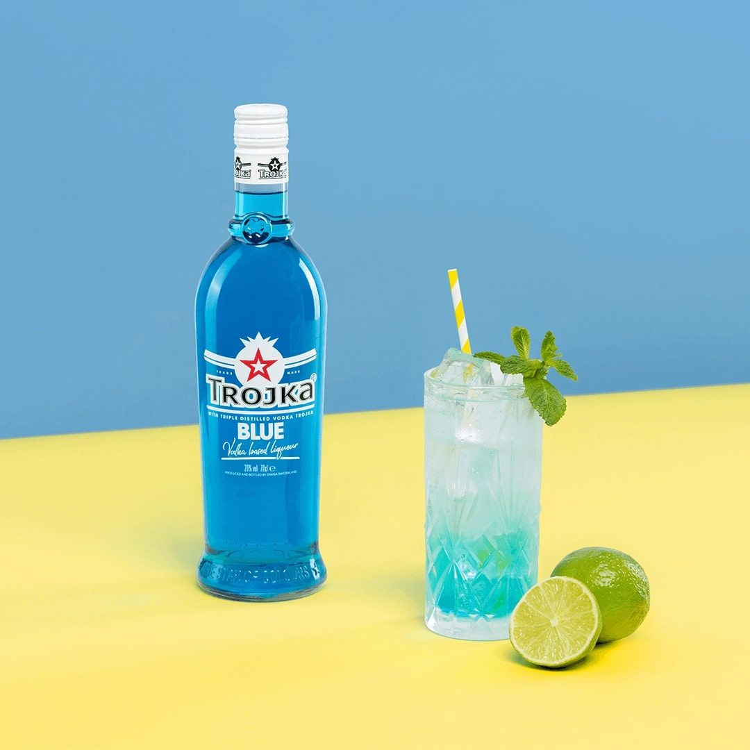 Trojka Vodka Liqueur Blue – Blauer Vodka-Likör 70cl