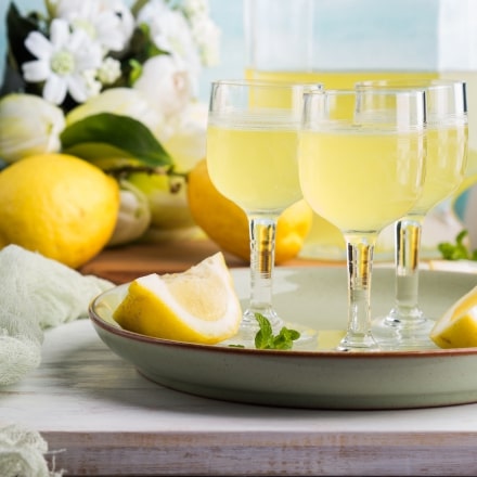 limoncello-spritz